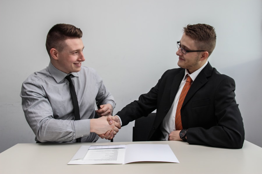 Photo "How to negotiate favorable financial terms for your business"