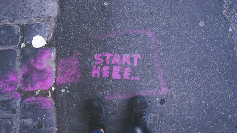 Photo "How to continue your entrepreneurial journey through small steps and daily motivation"